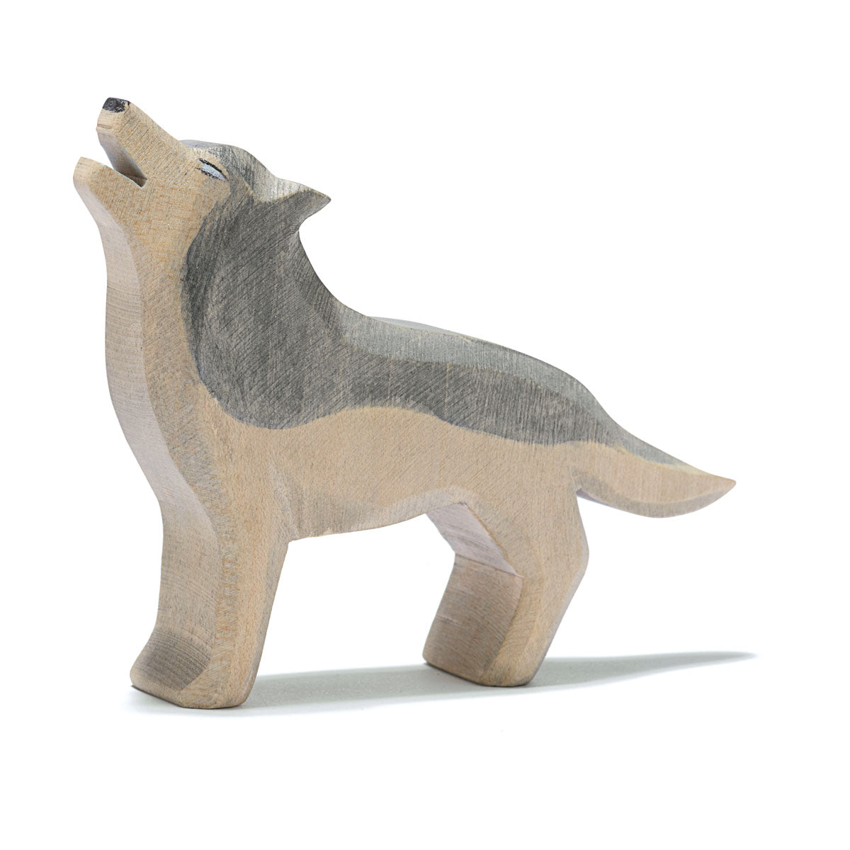 Ostheimer Wolf – Handgefertigte Holzfigur aus nachhaltigem Holz-Ostheimer-Zwergenladen