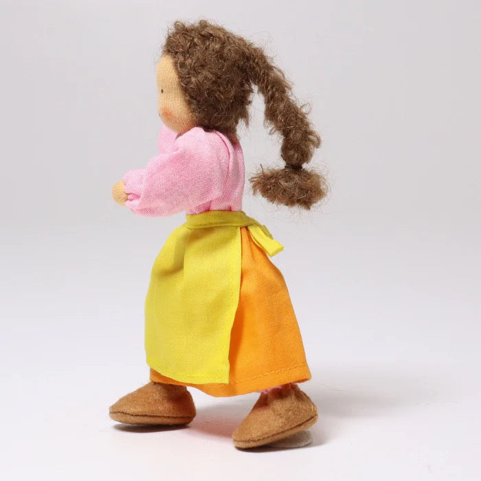 Grimms Biegepüppchen Frau Erle – Handgefertigte Waldorfpuppe