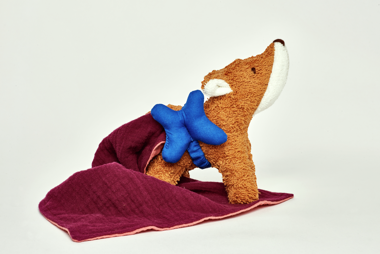 Nachhaltiges, kindgerechtes FLORI Fuchs Schmusetuch aus hochwertiger, giftfreier Qualität mit sicherem Design,.