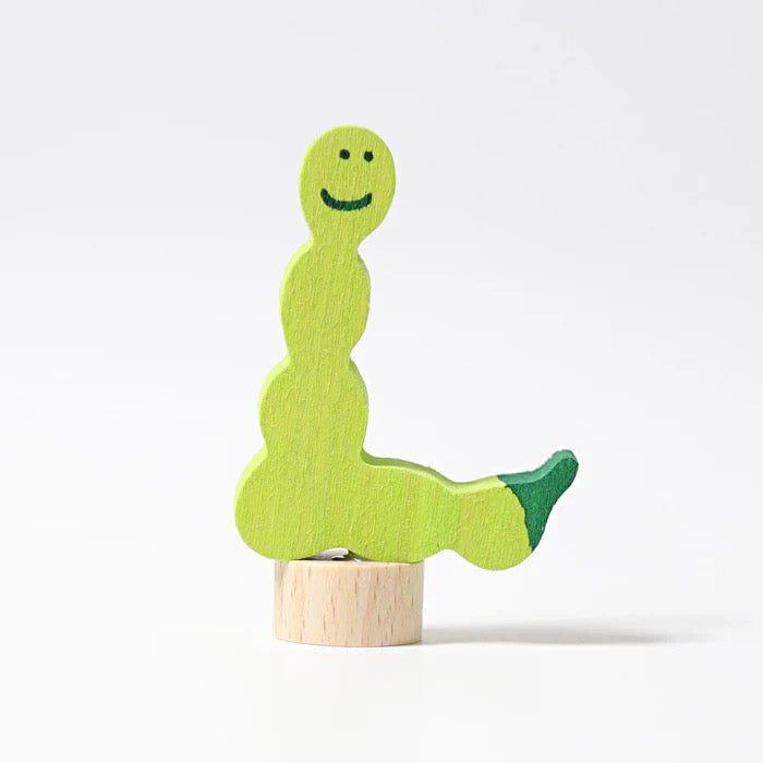Grimms Steckfigur Wurm – Handbemaltes Holzspielzeug Grün