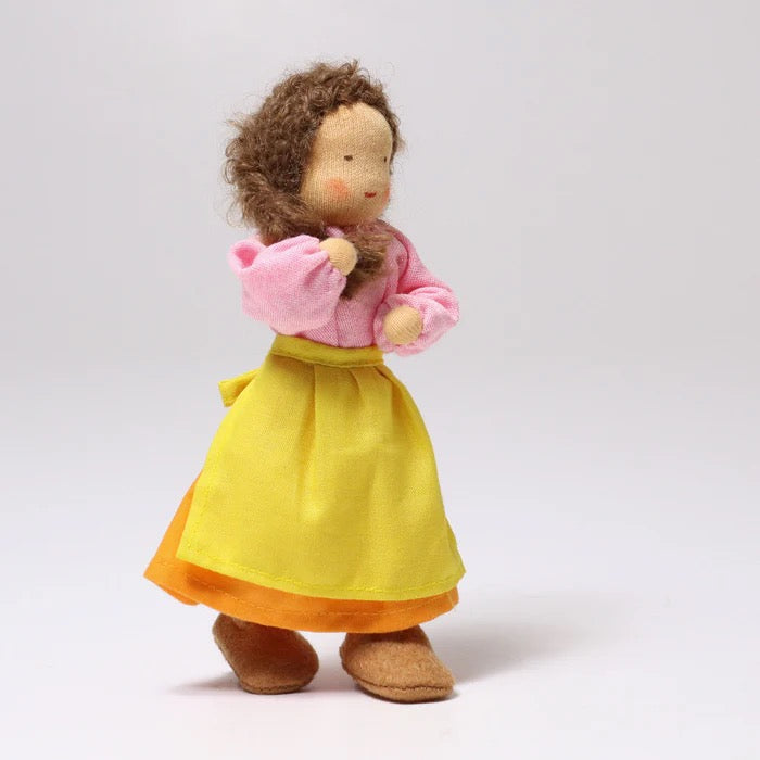 Grimms Biegepüppchen Frau Erle – Handgefertigte Waldorfpuppe