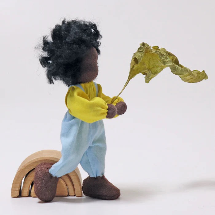 Grimms Biegepüppchen Max – Handgefertigte Holzpuppe kaufen