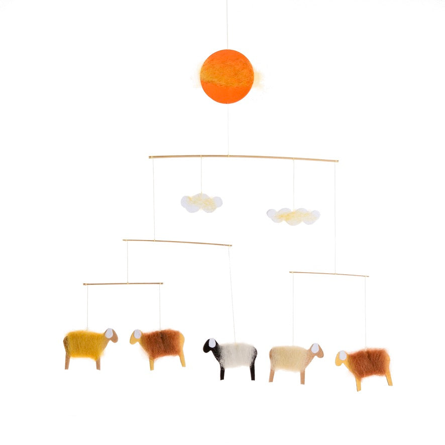 Kraul Schäfchen Mobile – Natürliches Baby-Mobile aus Holz
