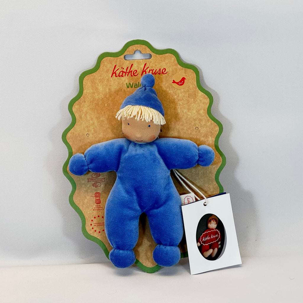 Käthe Kruse Waldorfpuppe LOLO wolke blau – handgemacht & nachhaltig kaufen