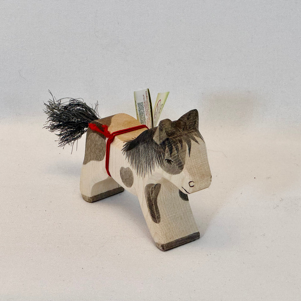 Ostheimer Shetland Pony laufend – Handgefertigtes Holzspielzeug-Ostheimer-Zwergenladen