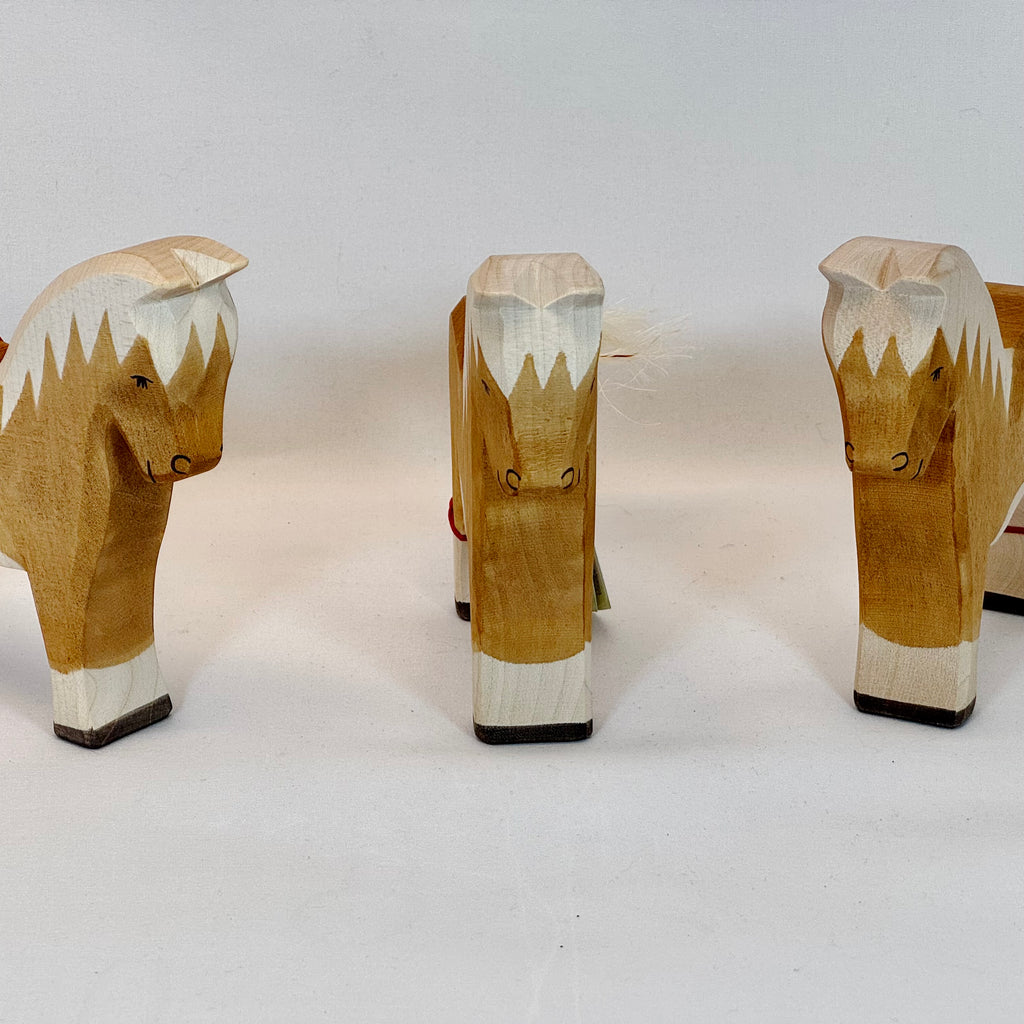 Ostheimer Haflinger Holzpferd – Handgefertigtes Spielzeug-Ostheimer-Zwergenladen