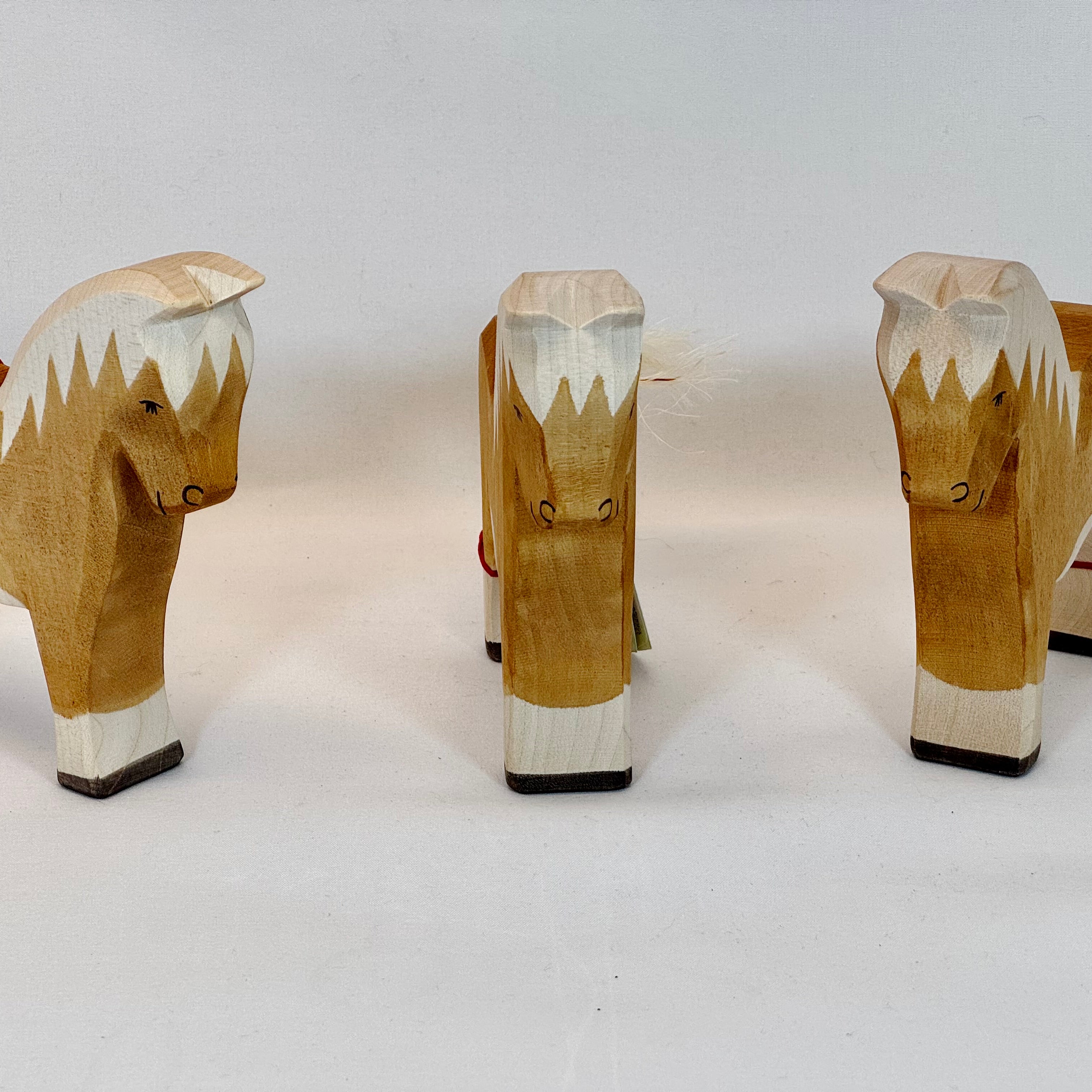 Ostheimer Haflinger Holzpferd – Handgefertigtes Spielzeug-Ostheimer-Zwergenladen