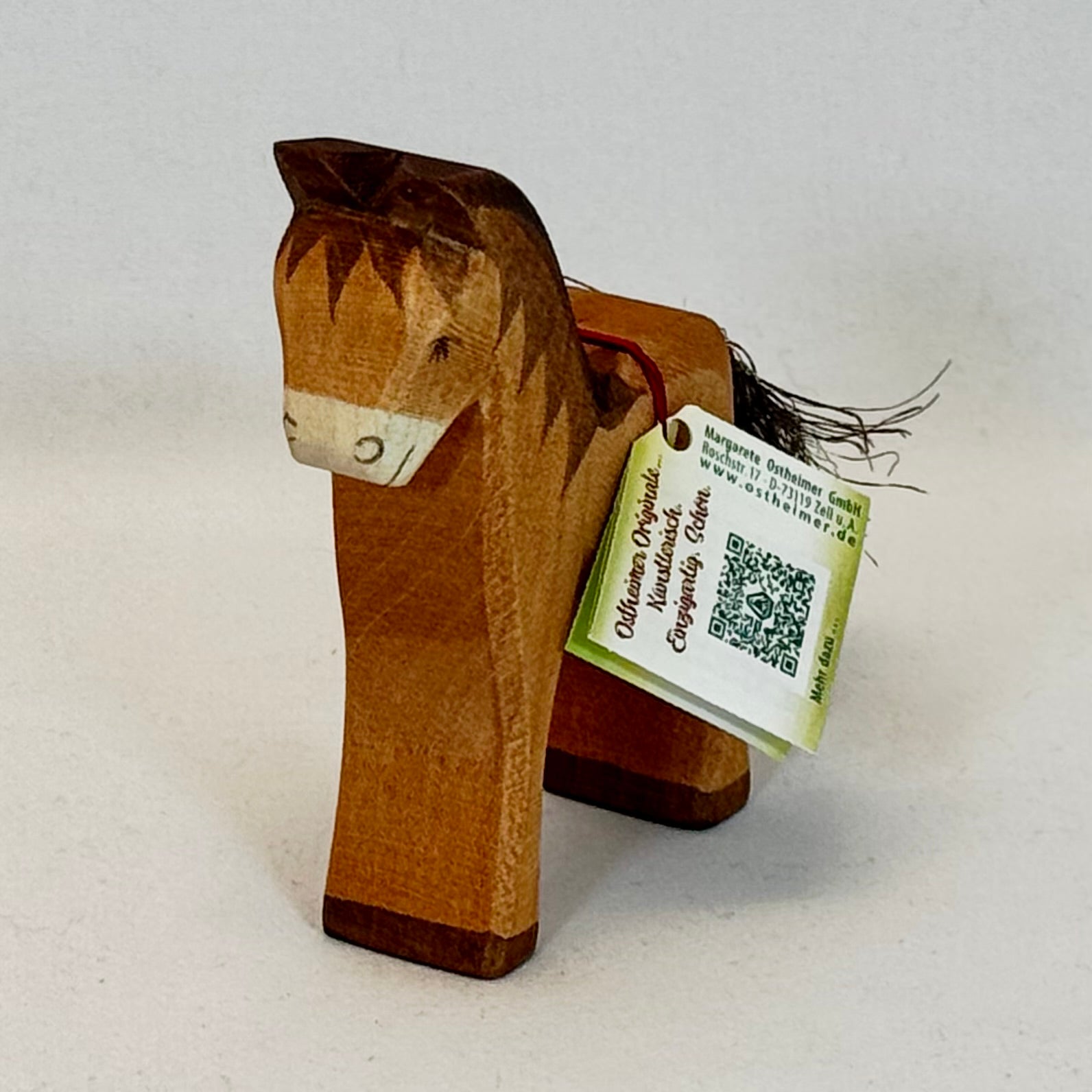 Ostheimer Fohlen braun – Handgefertigtes Holzpferd-Ostheimer-Zwergenladen